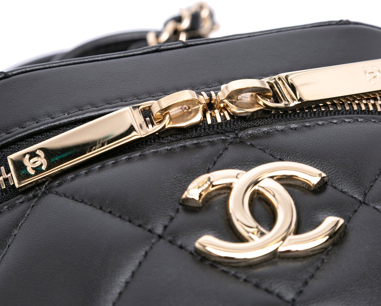 Chanel Quilted Lambskin Trendy CC Vanity Case Zwart