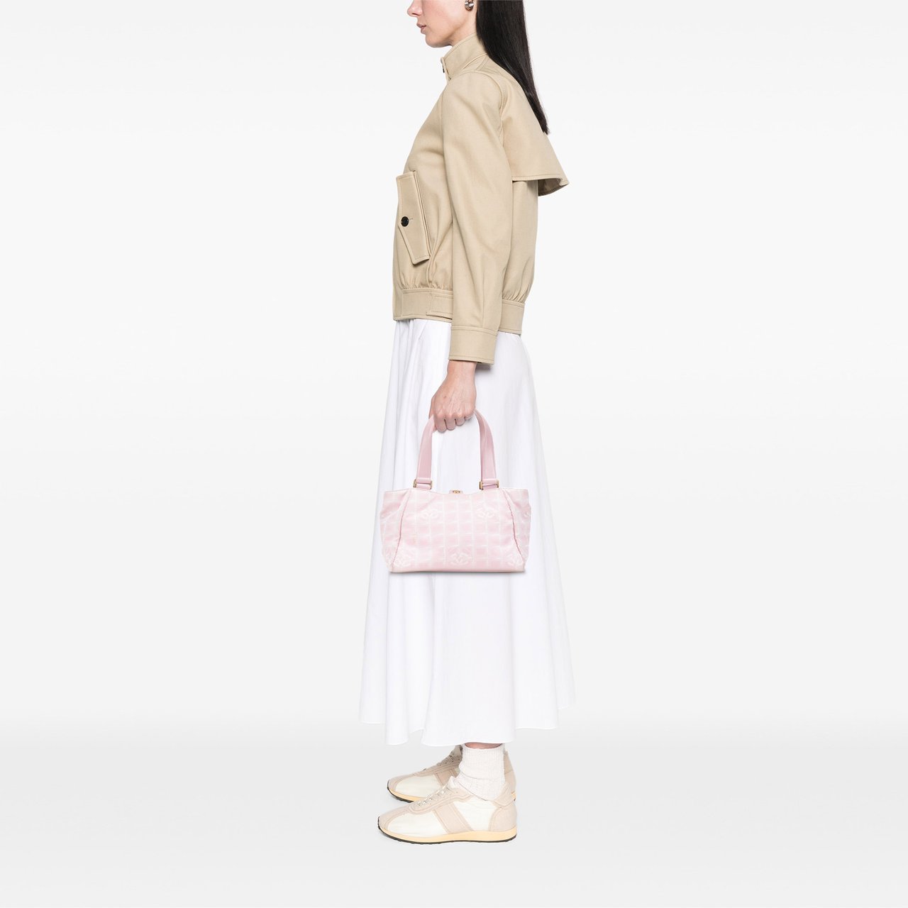 Chanel New Travel Line Nylon Tote Roze