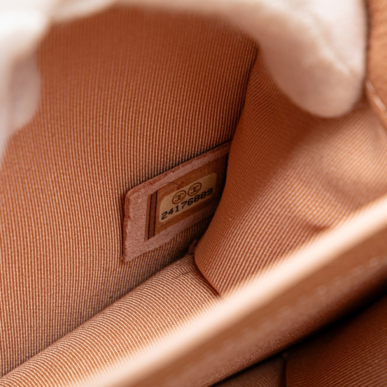 Chanel Mini Quilted Caviar CC Box Flap Roze