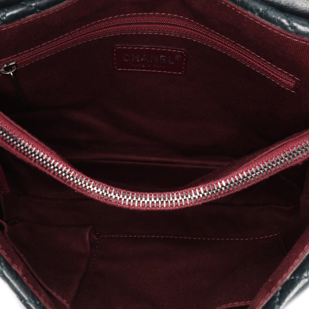 Chanel Quilted Aged Calfskin Logo Accordion Flap Groen