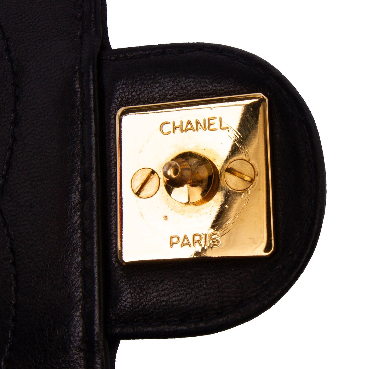 Chanel Small CC Quilted Lambskin Single Flap Zwart