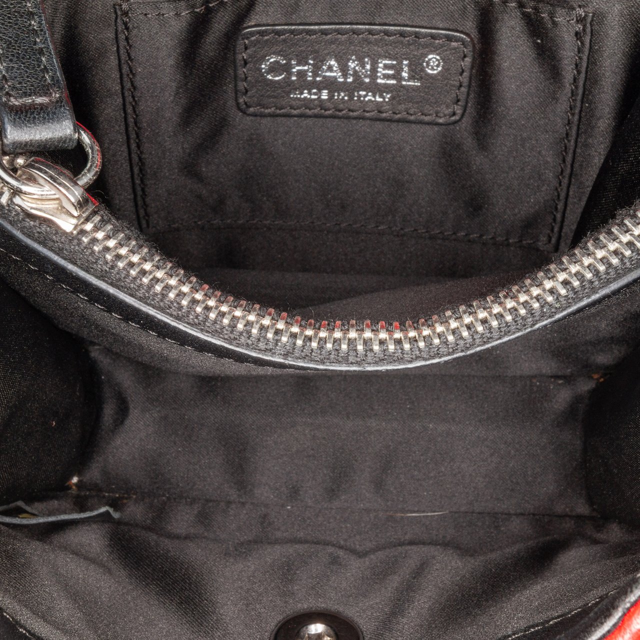 Chanel Mini Square Lambskin Graphic Flap Crossbody Rood