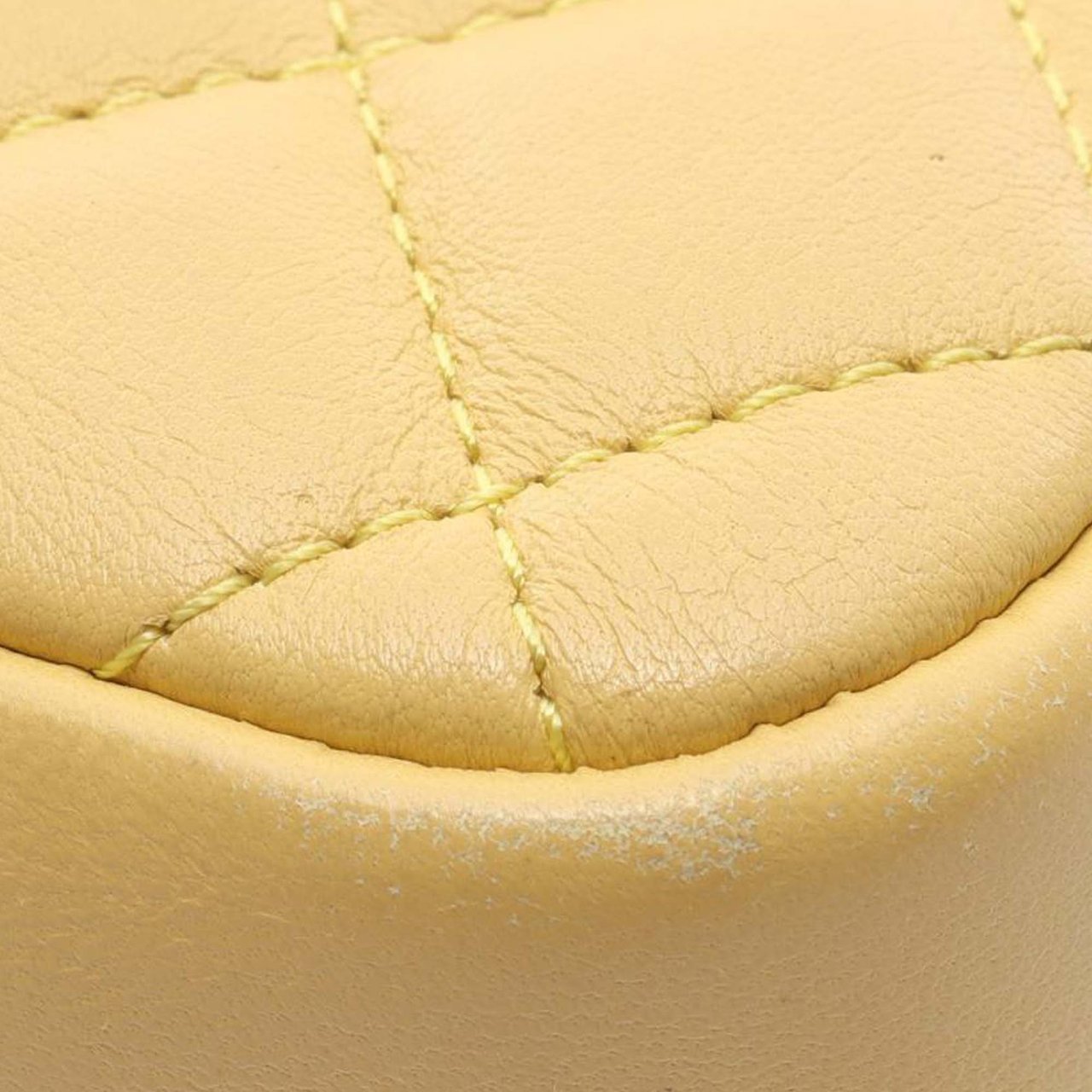 Chanel Quilted Lambskin Side Packs Flap Geel