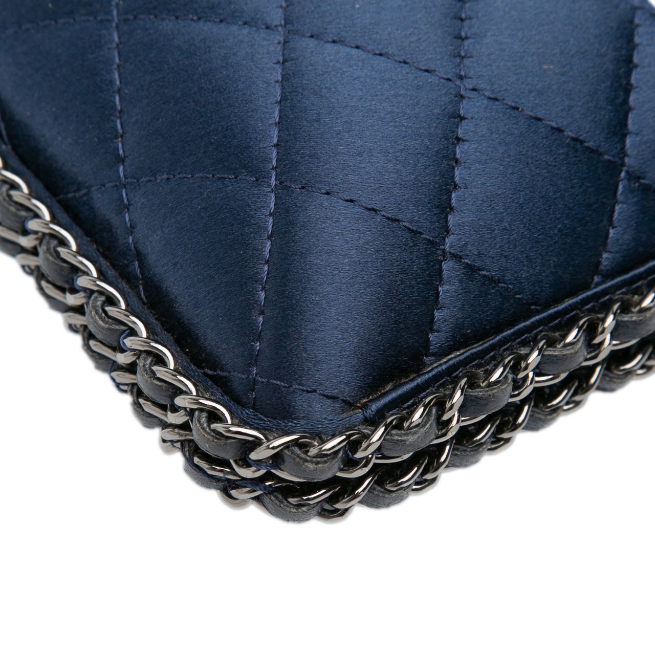 Chanel Quilted Satin Chain Around Clutch Blauw