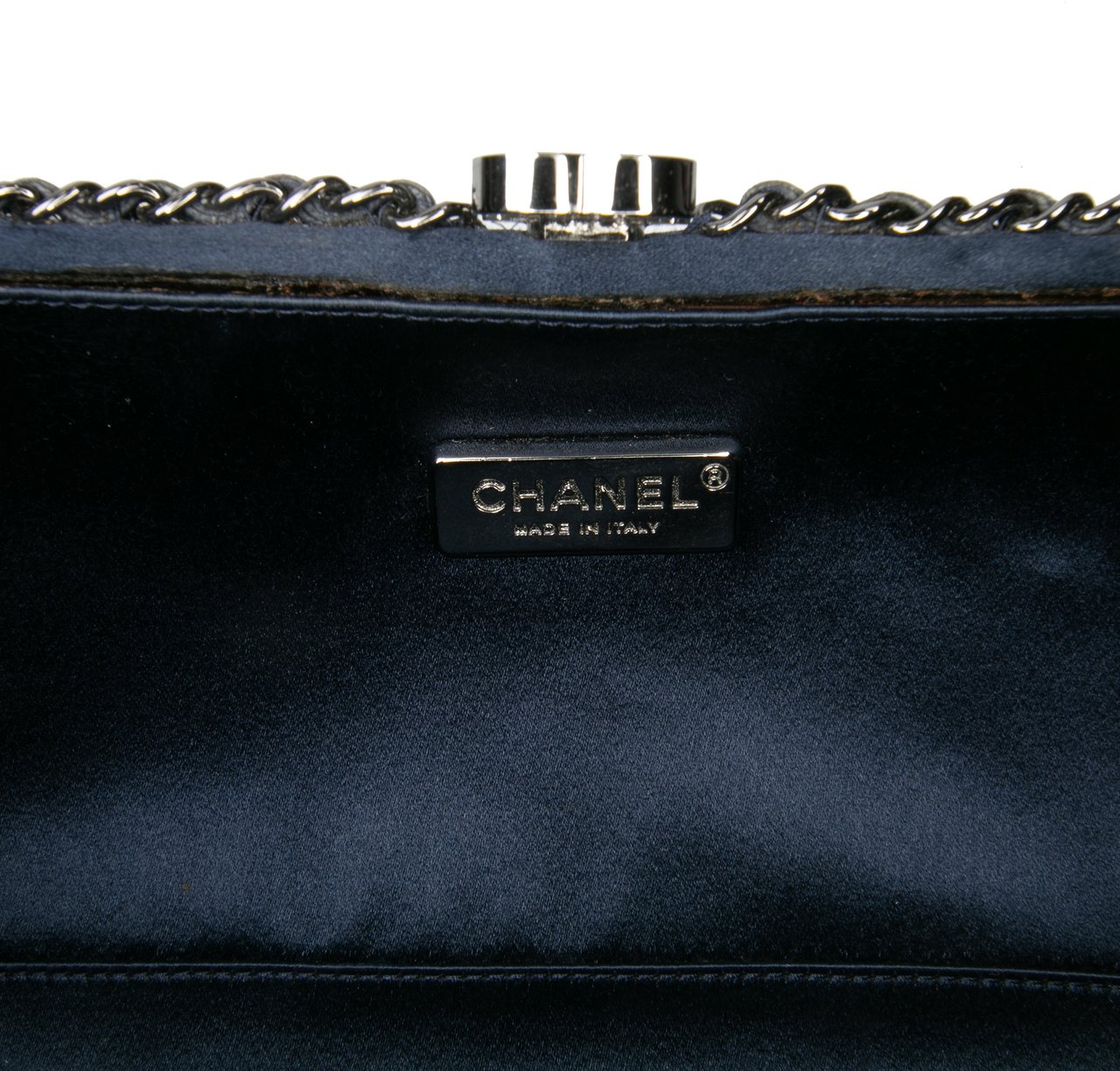 Chanel Quilted Satin Chain Around Clutch Blauw