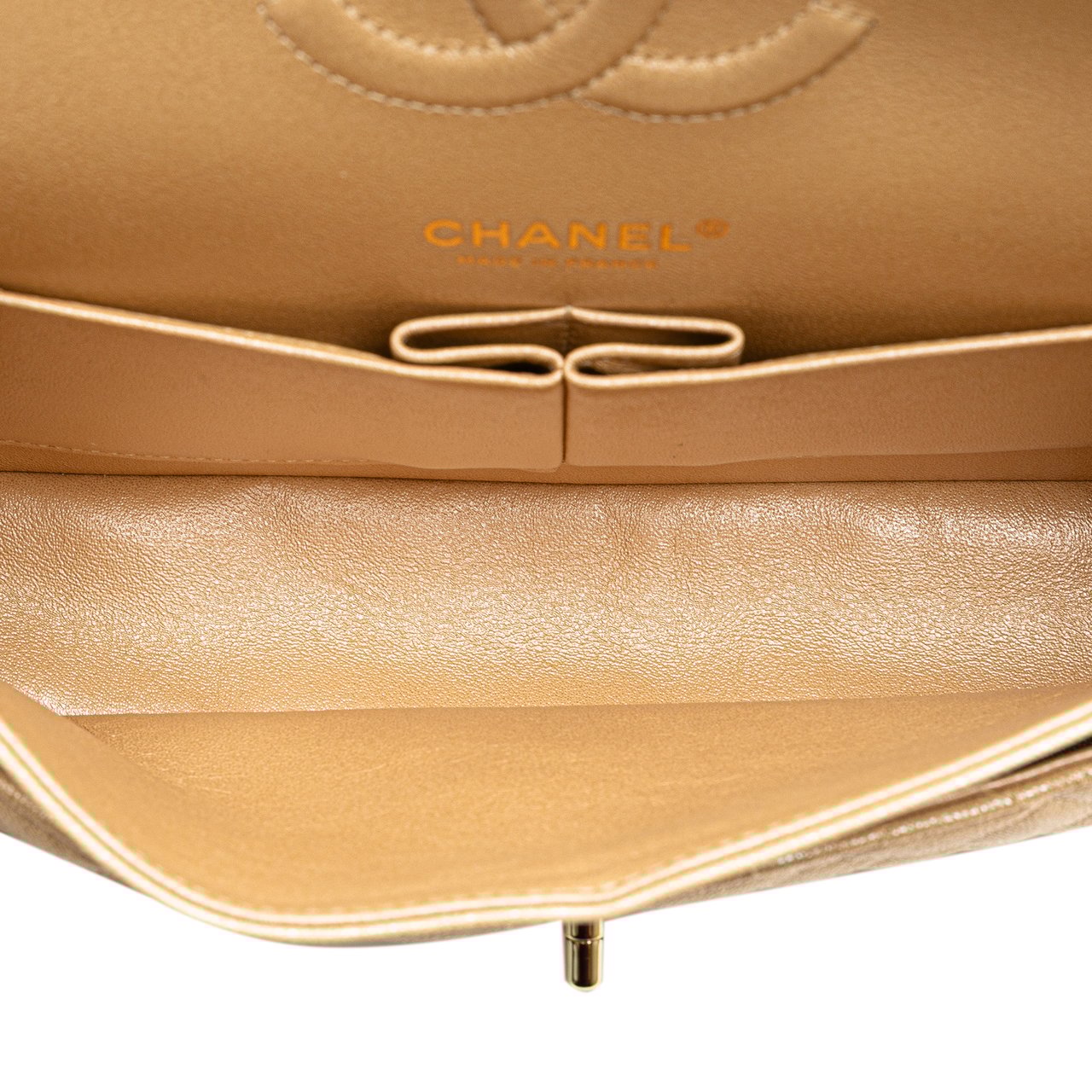 Chanel Medium Classic Iridescent Caviar Double Flap Bruin