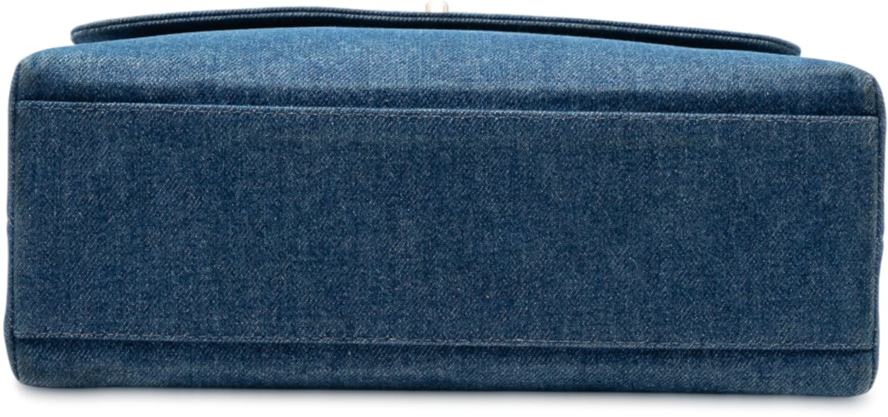 Chanel CC Denim Kelly Top Handle Bag Blauw