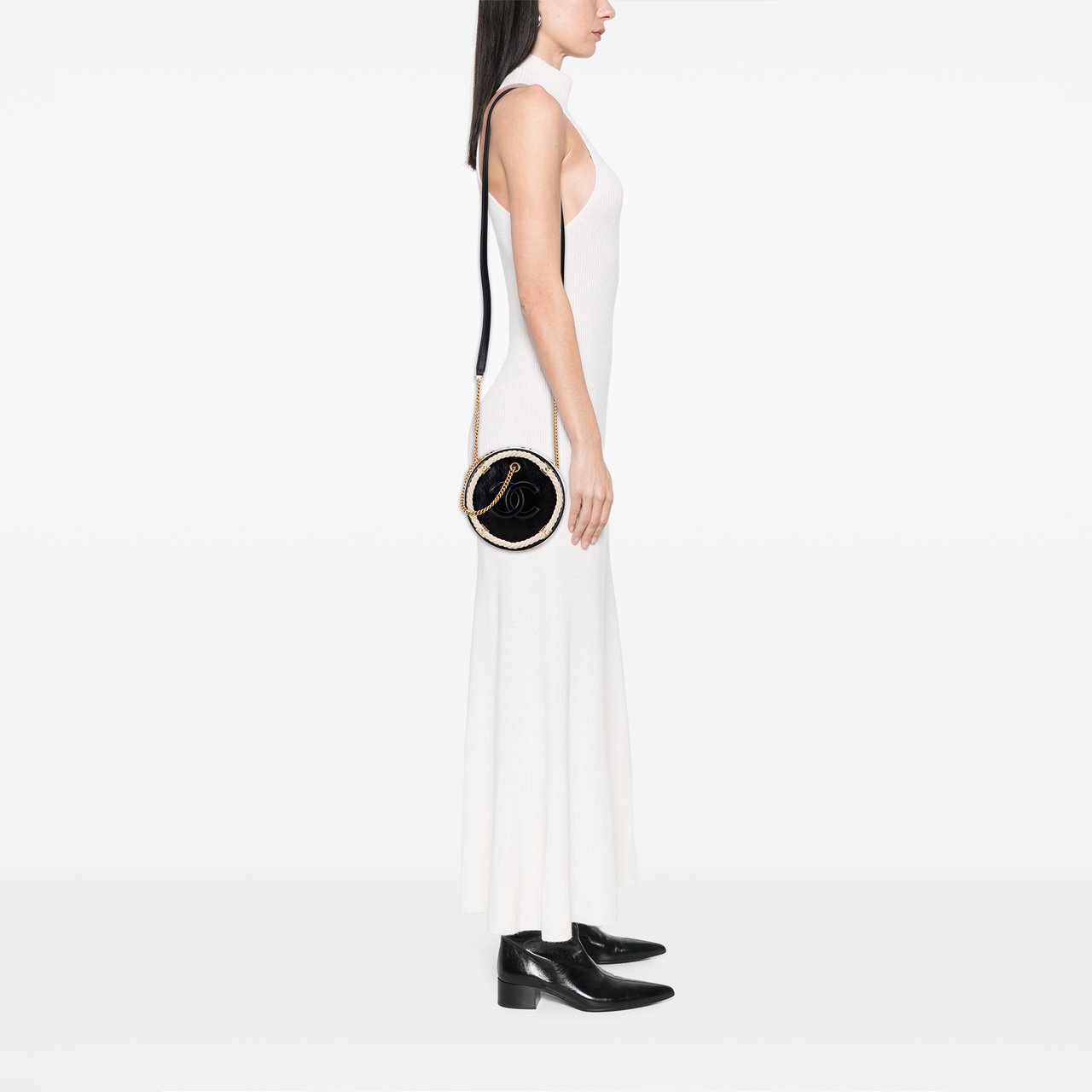 Chanel Crumpled Calfskin En Vogue Round Bag Zwart