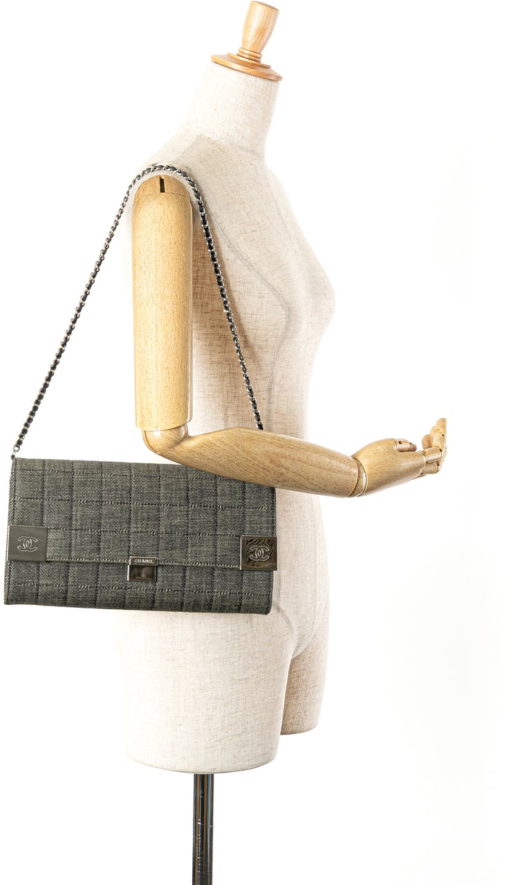 Chanel CC Choco Bar Denim Chain Flap Grijs