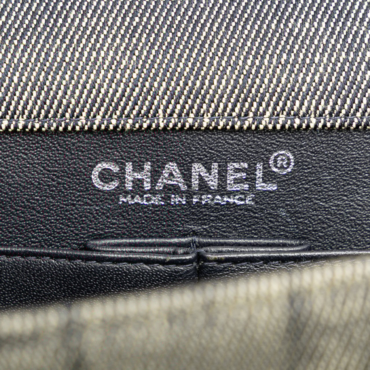 Chanel CC Choco Bar Denim Chain Flap Grijs