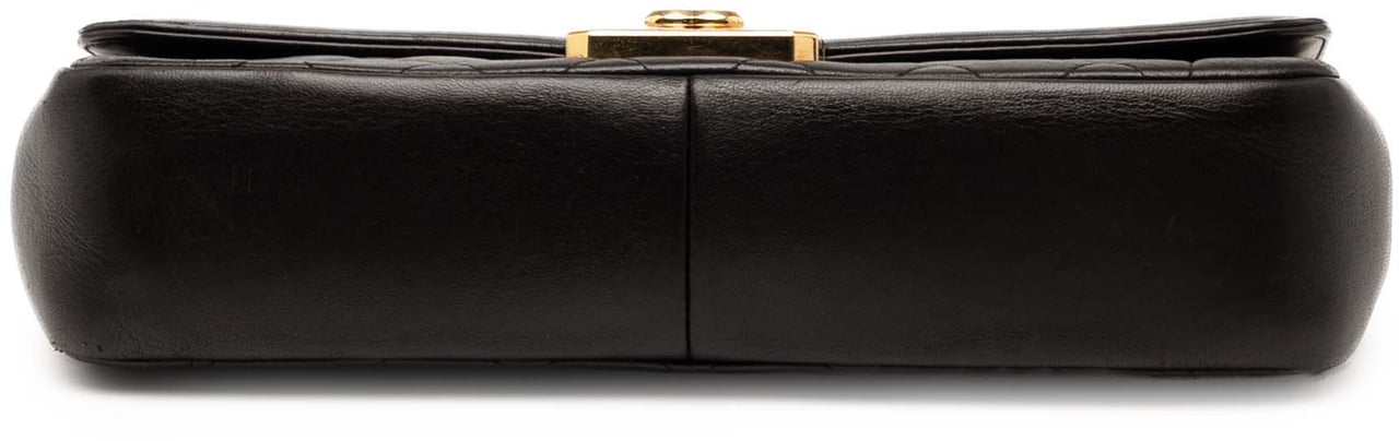 Chanel Large Lambskin Chic With Me Flap Zwart