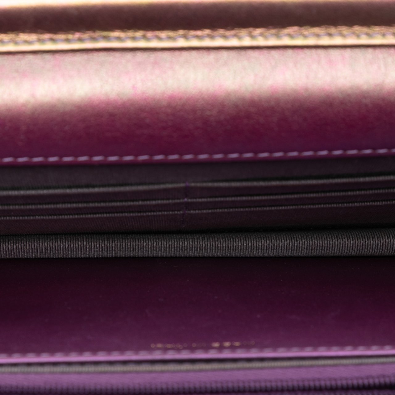 Chanel CC Quilted Iridescent Lambskin Wallet on Chain Paars