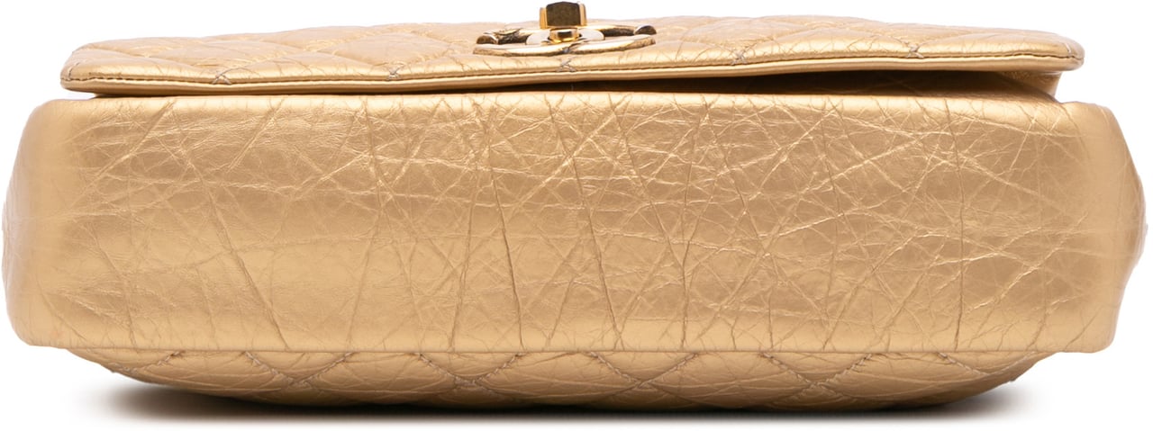 Chanel Medium Quilted Aged Calfskin Pondichery Flap Goud