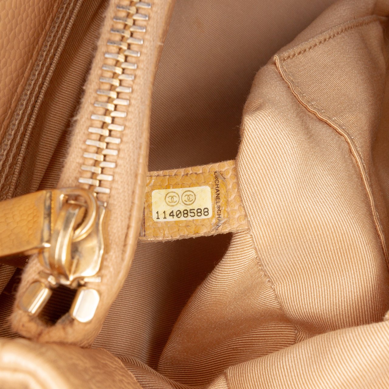 Chanel Caviar Grand Shopping Tote Bruin