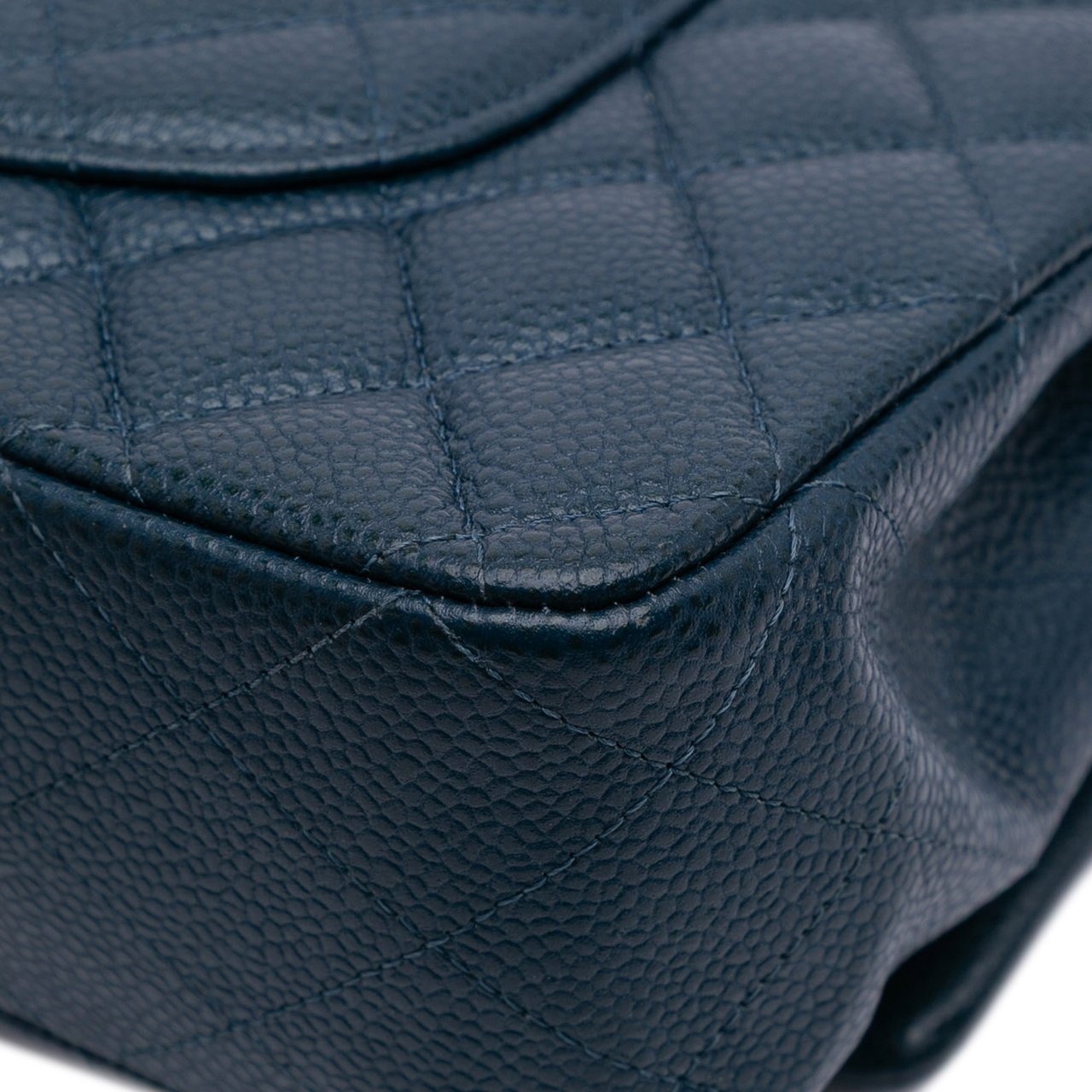 Chanel Medium Classic Caviar Double Flap Blauw