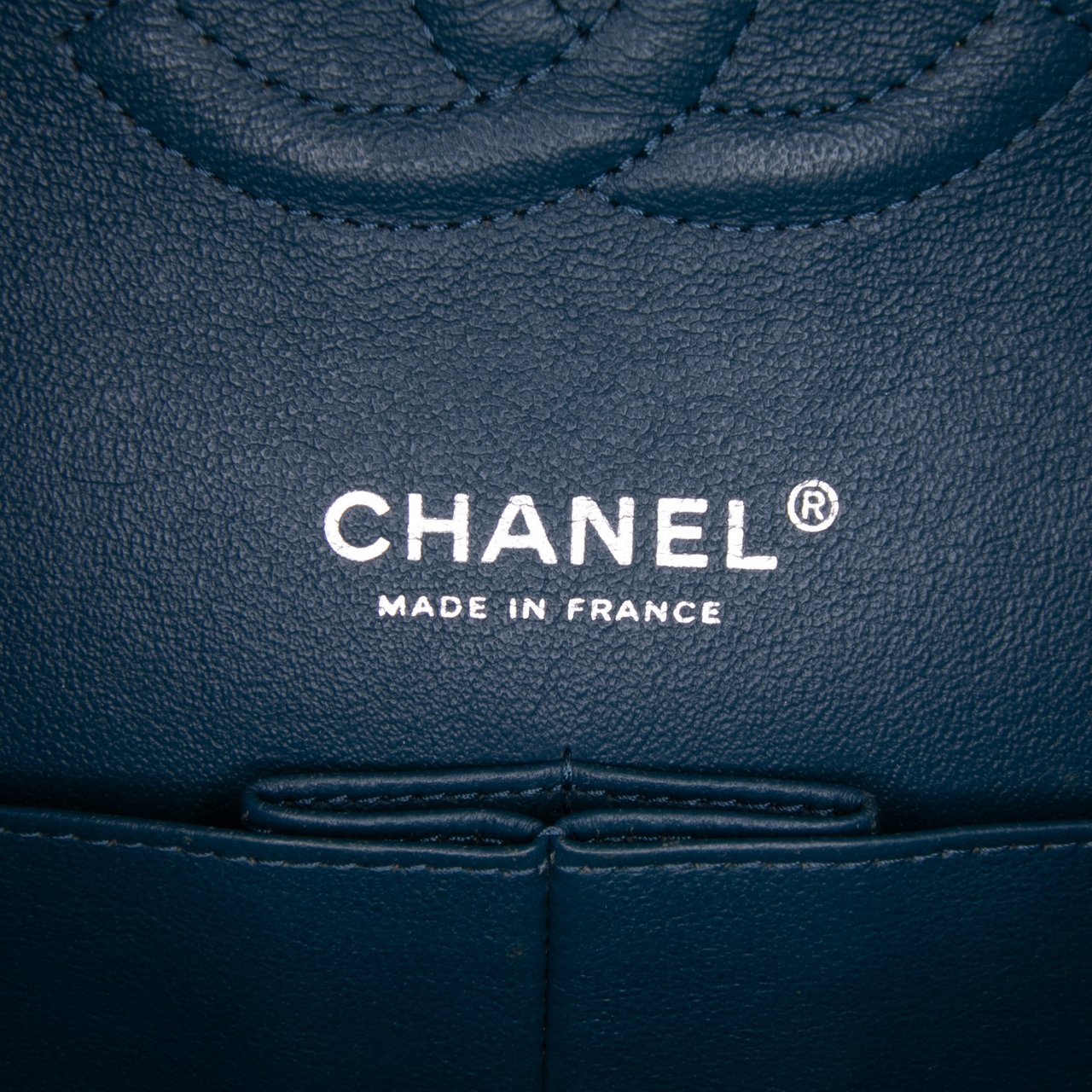 Chanel Medium Classic Caviar Double Flap Blauw