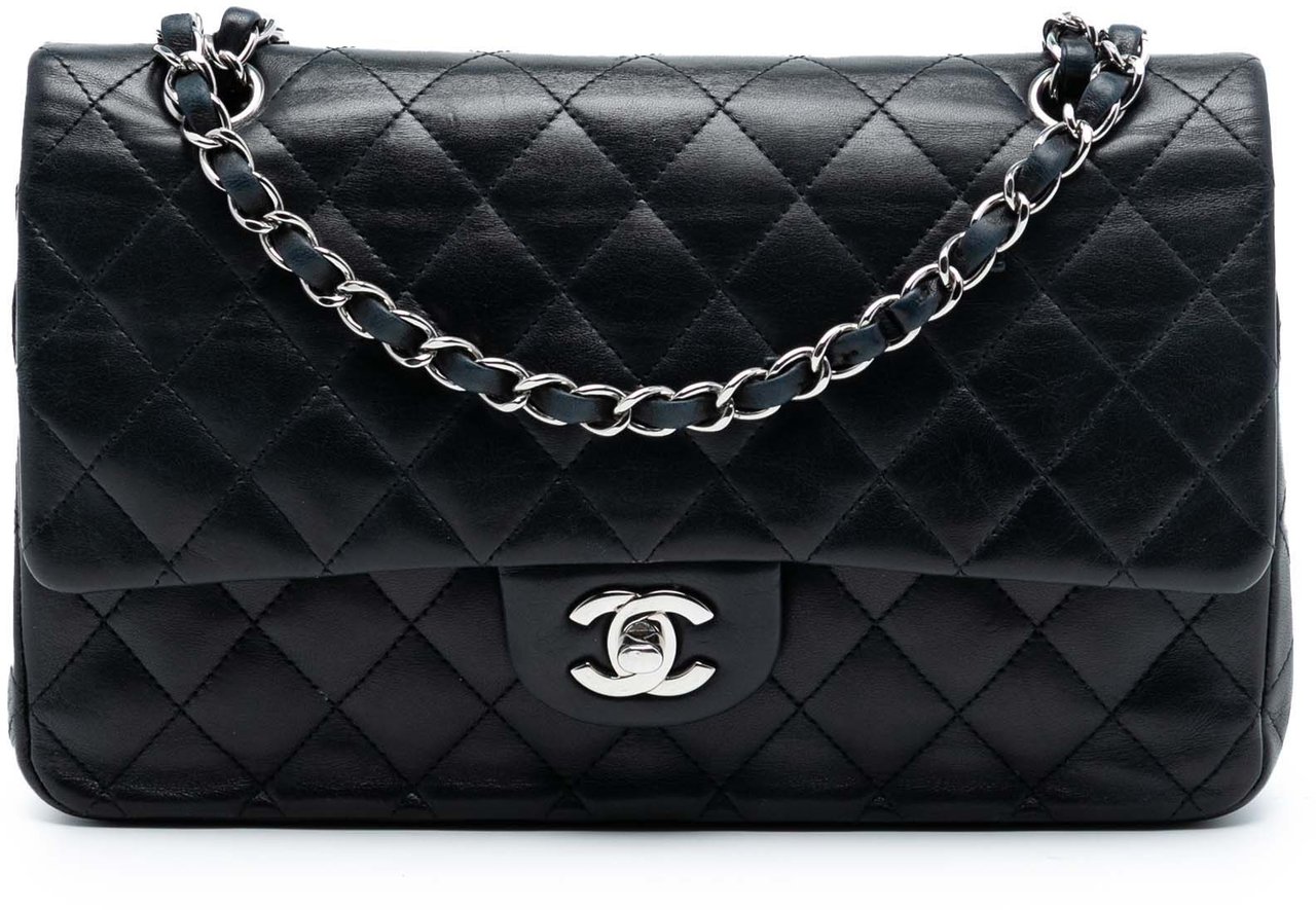 Chanel Medium Classic Lambskin Double Flap Zwart