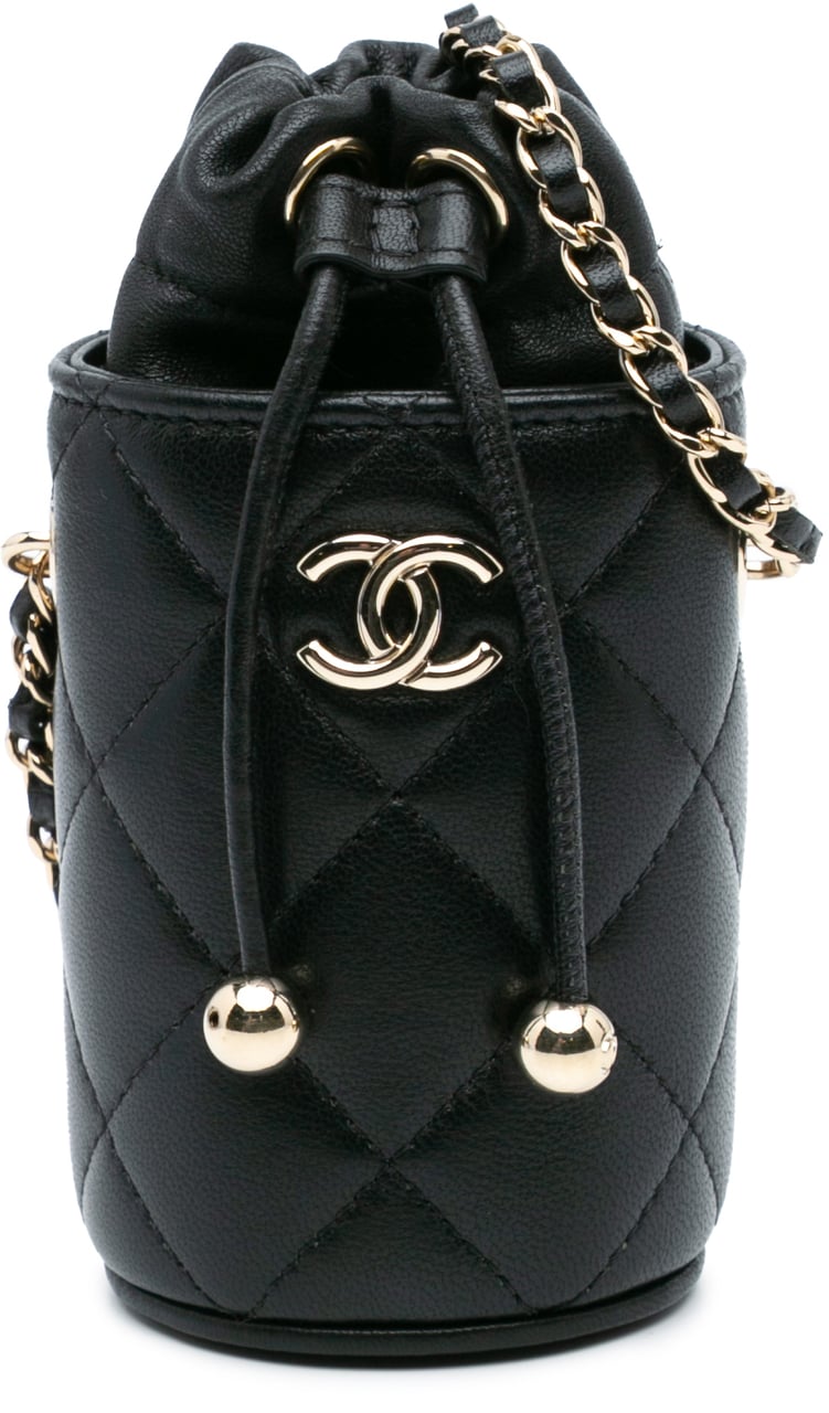 Chanel Micro Quilted Lambskin Drawstring Bucket Bag Zwart