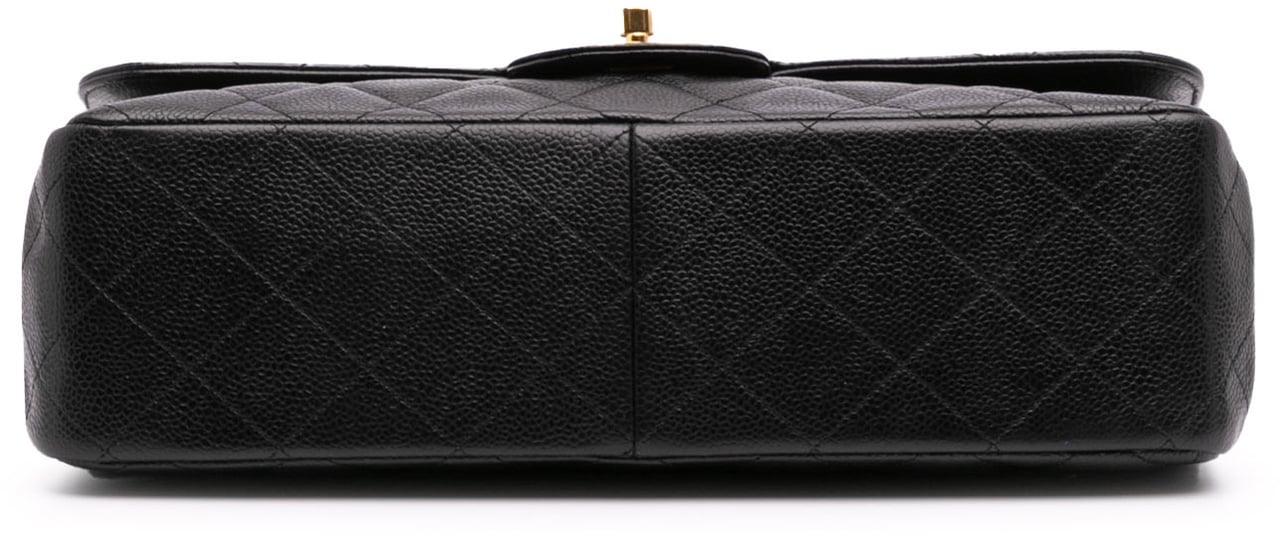 Chanel Jumbo Classic Caviar Double Flap Zwart