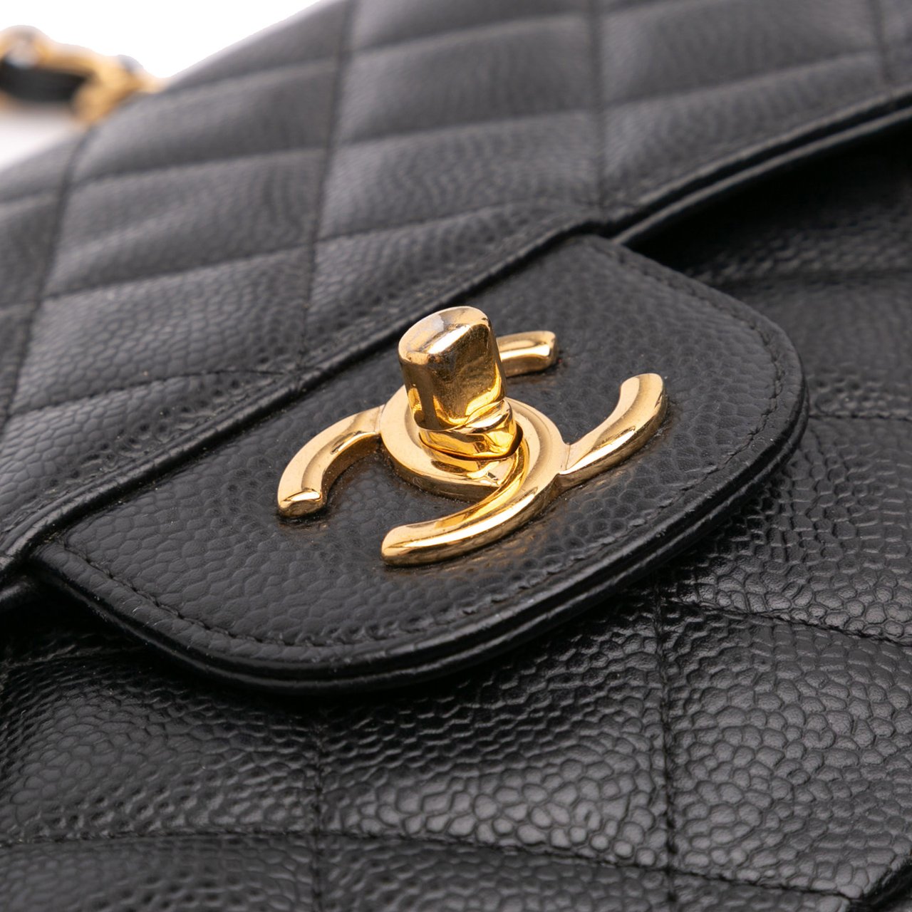Chanel Jumbo Classic Caviar Double Flap Zwart