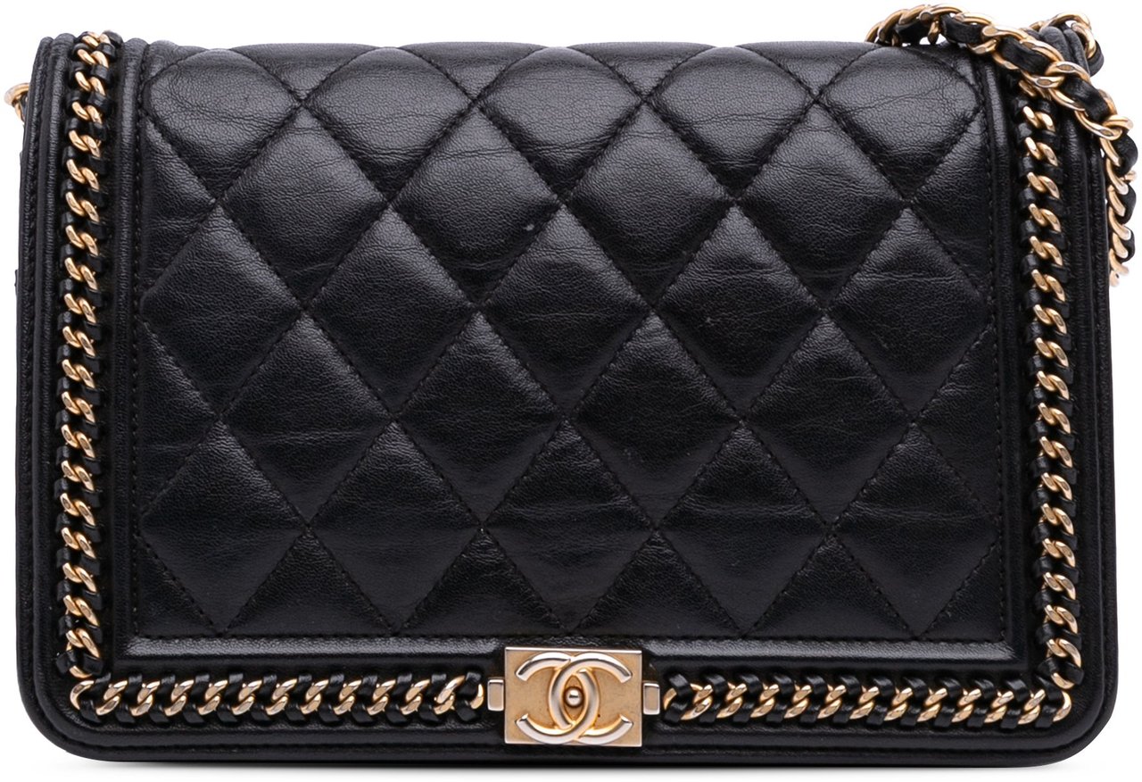 Chanel Quilted Calfskin Chain Around Boy Wallet On Chain Zwart