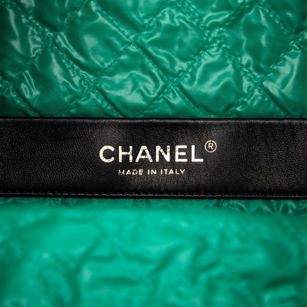 Chanel Large Tweed Resin Embellished Robot Shopping Tote Zwart