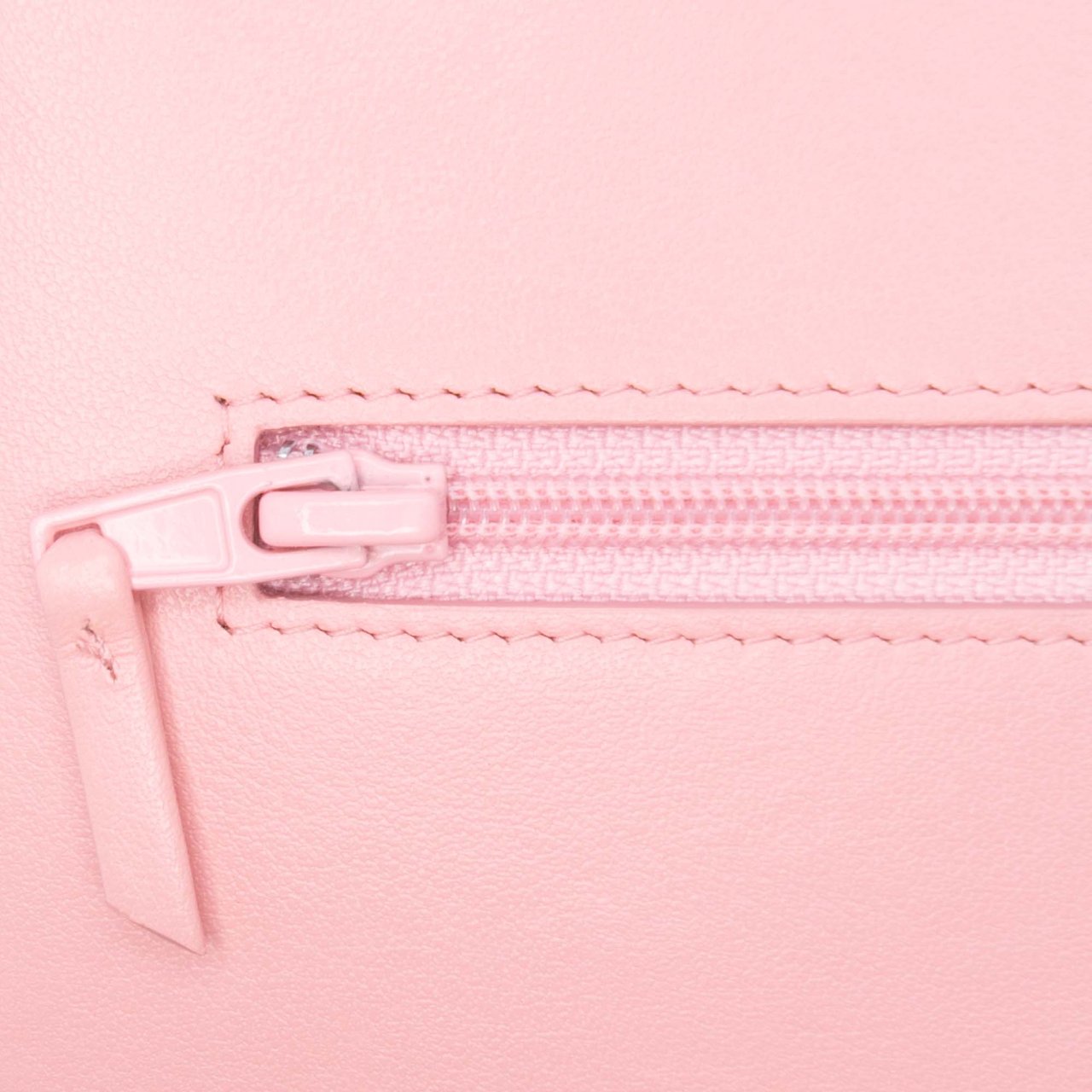Chanel Quilted Caviar Boy Wallet on Chain Roze