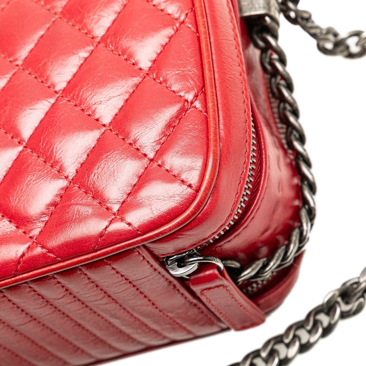 Chanel Small Quilted Glazed Calfskin Coco Boy Camera Bag Rood