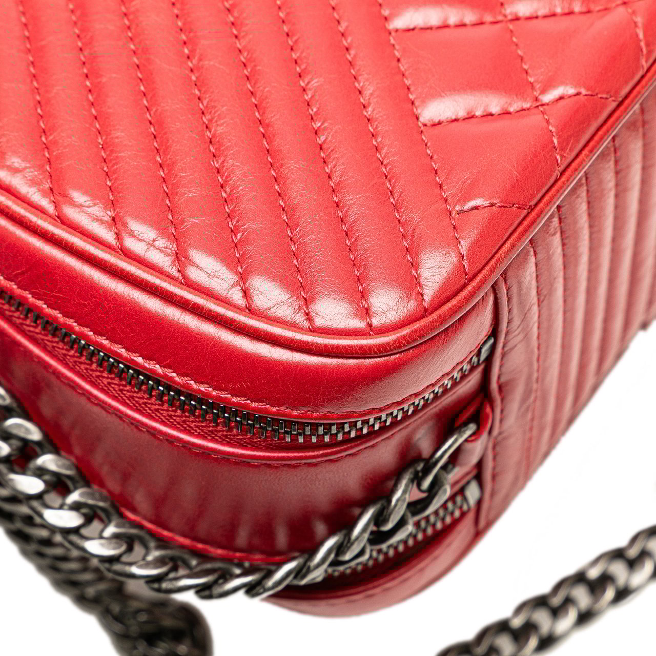 Chanel Small Quilted Glazed Calfskin Coco Boy Camera Bag Rood