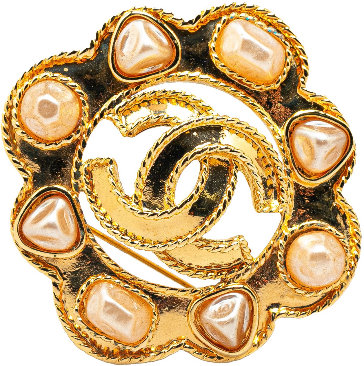 Chanel Gold Plated Faux Pearl CC Brooch Goud