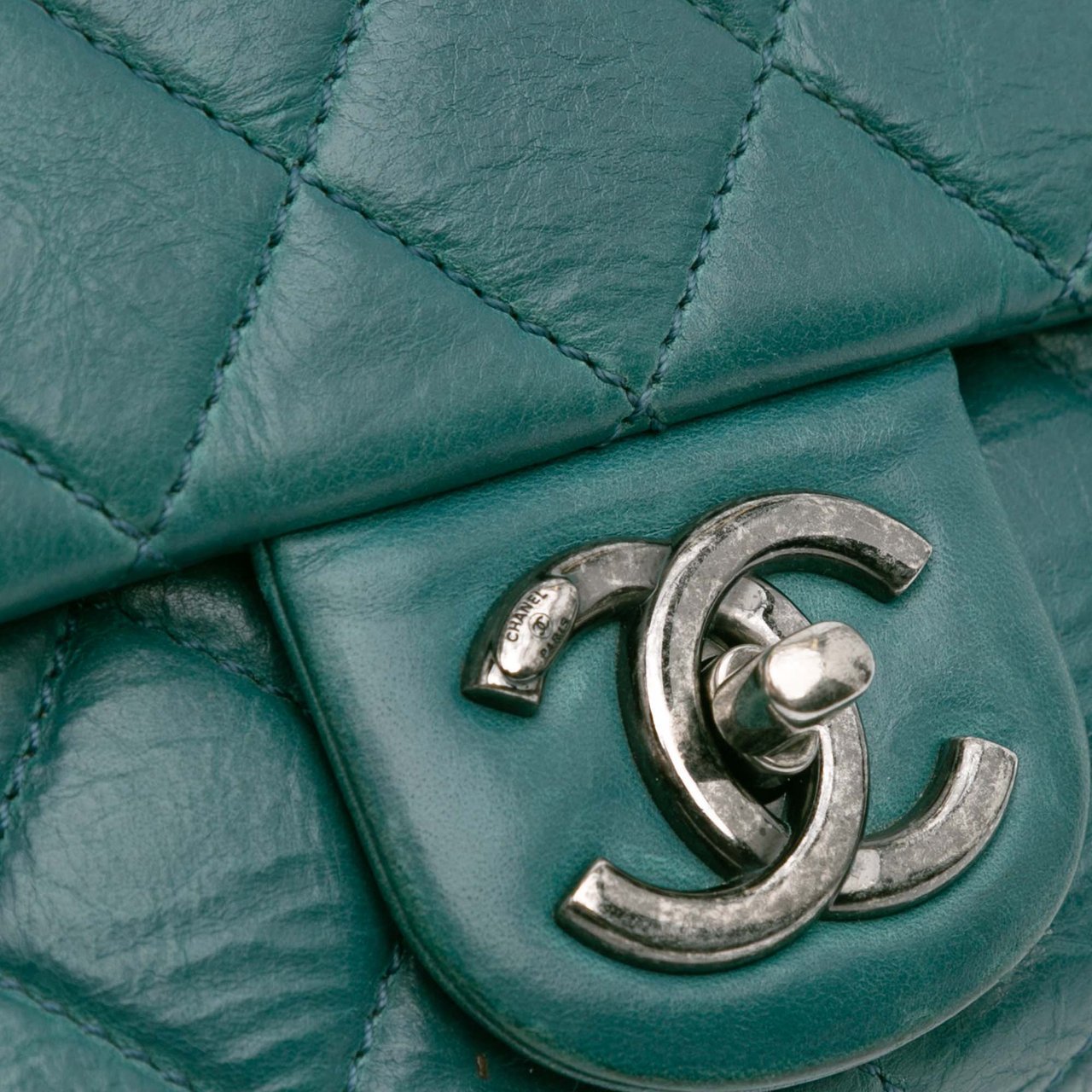 Chanel Paris Dallas CC Quilted Calfskin Double Flap Blauw