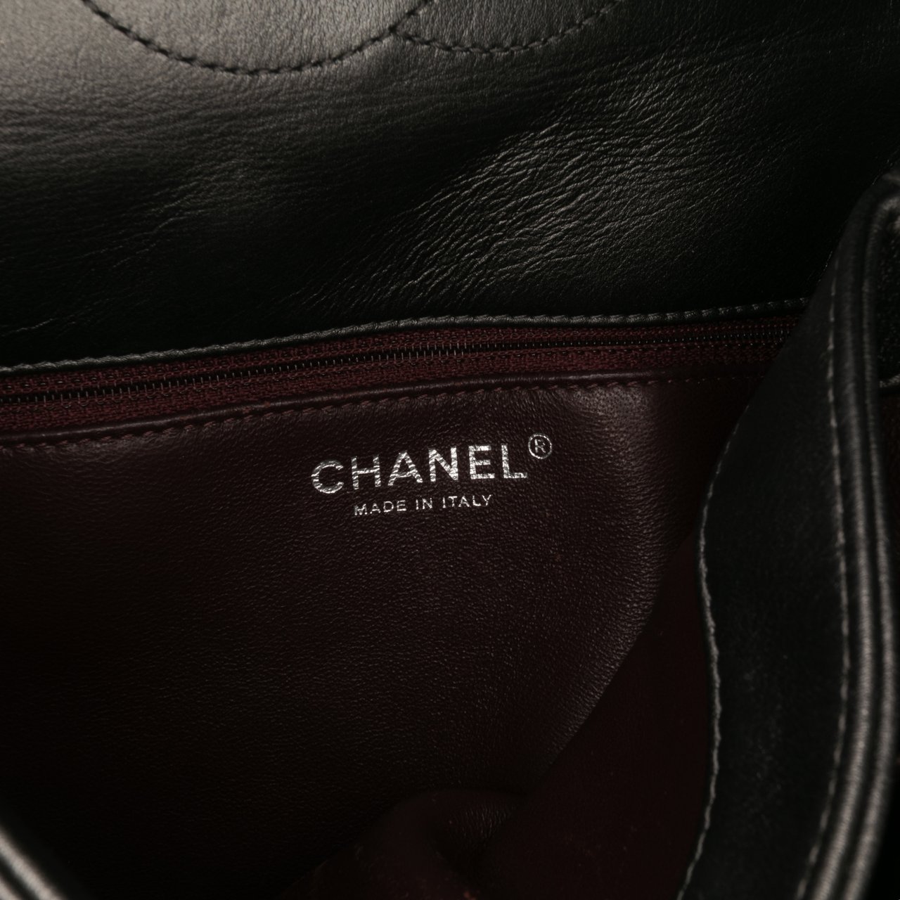 Chanel Quilted Metallic Lambskin Trendy CC Flap Grijs