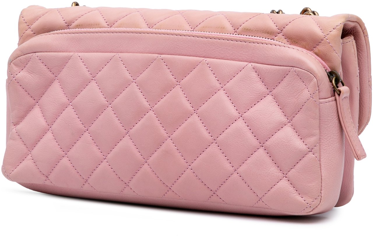 Chanel Quilted Calfskin CC Crown Flap Roze