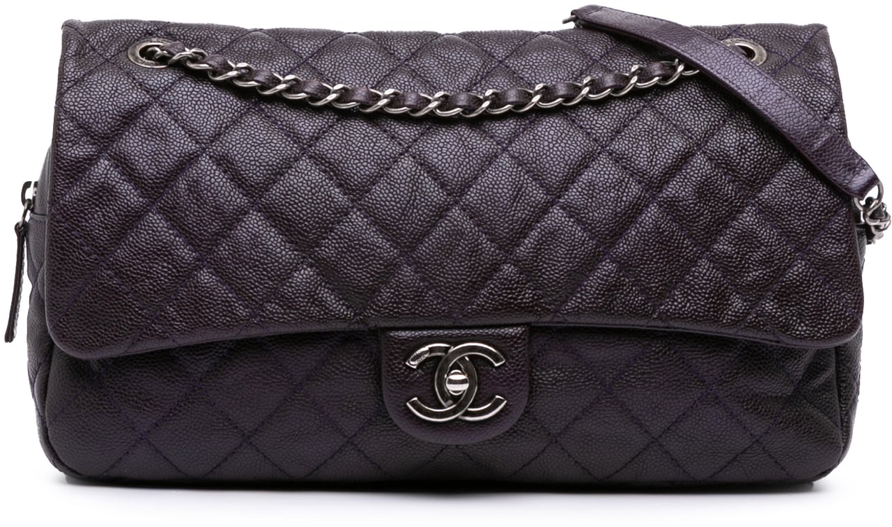 Chanel Jumbo Quilted Caviar Easy Flap Paars