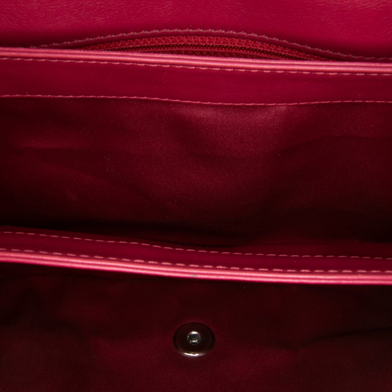 Chanel Medium Stitched Calfskin Citizen Flap Rood