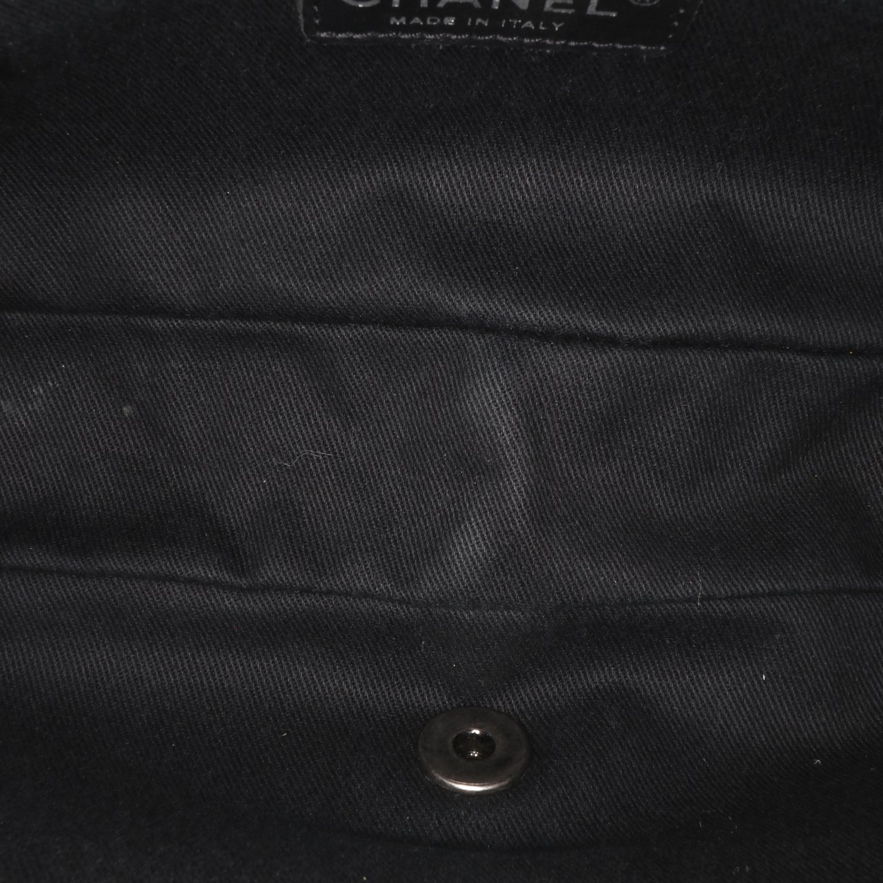 Chanel Medium Quilted Caviar Easy Flap Paars