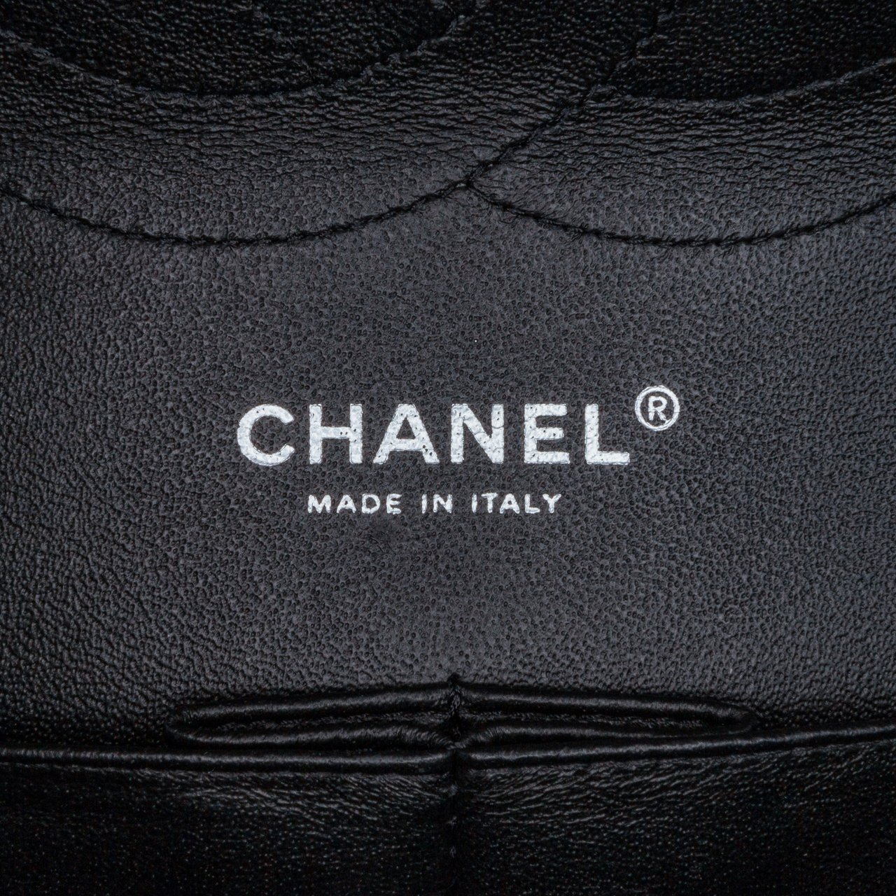 Chanel Jumbo Classic Patent Double Flap Zwart