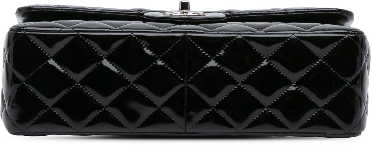Chanel Jumbo Classic Patent Double Flap Zwart