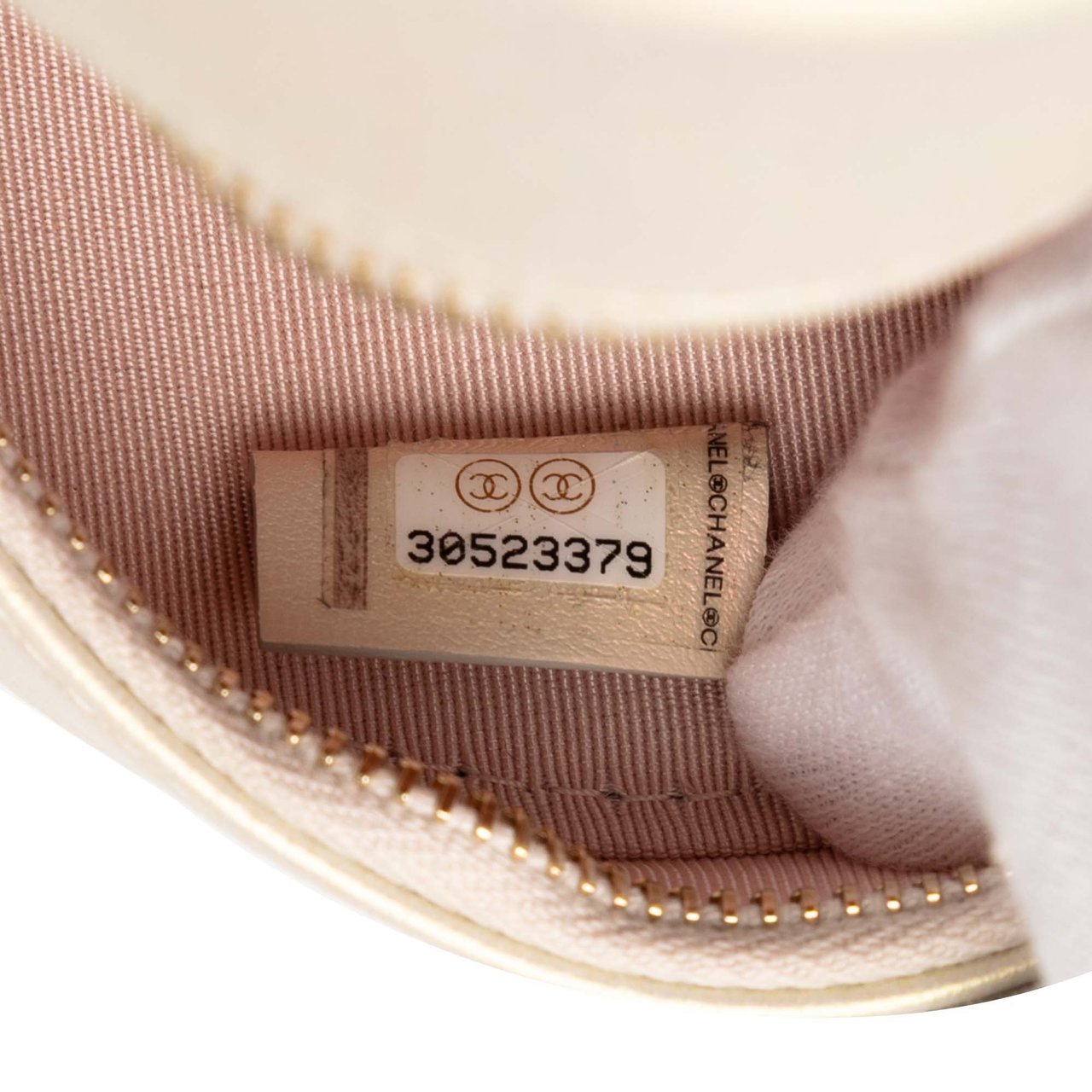 Chanel Iridescent Quilted Lambskin Round Clutch With Chain Wit