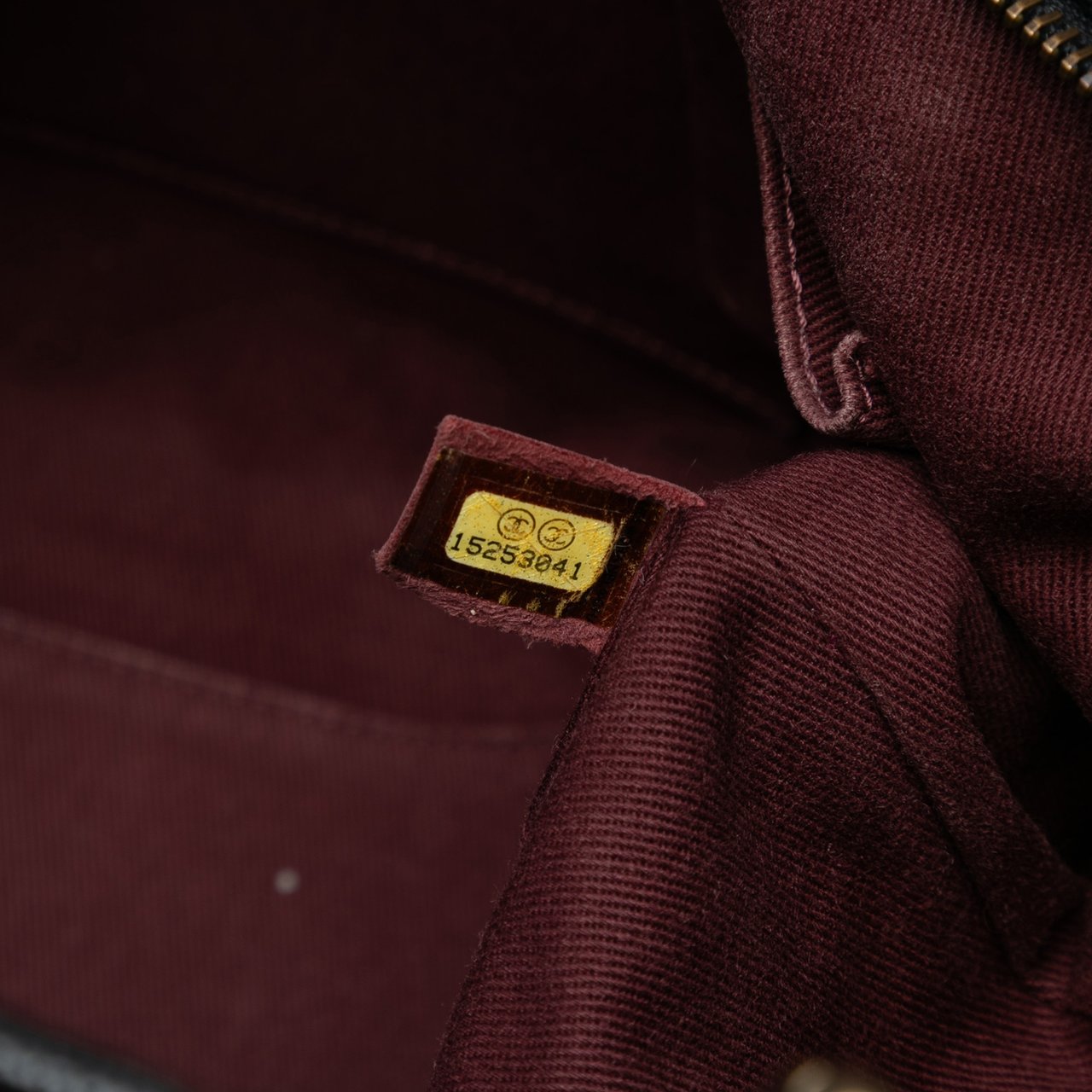 Chanel Large CC Quilted Glazed Caviar Coco Pleats Tote Zwart