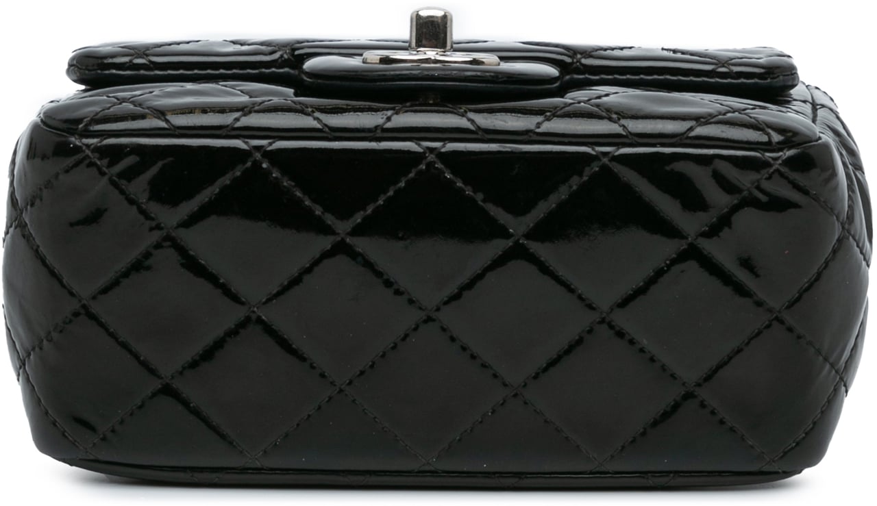 Chanel Mini Square Classic Patent Single Flap Zwart