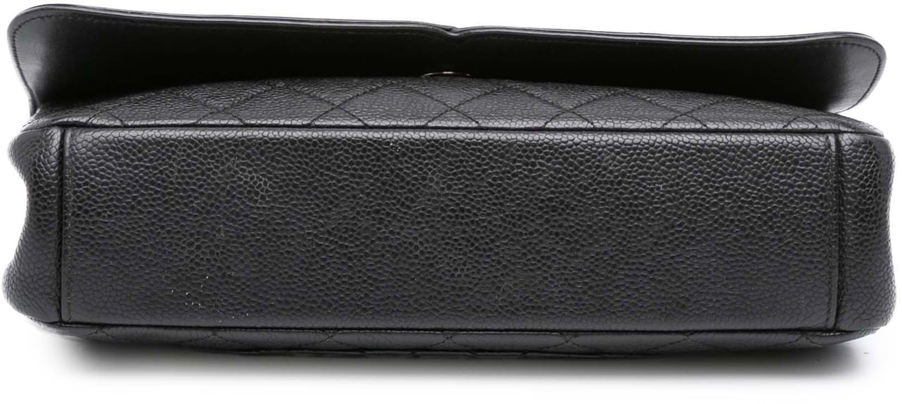 Chanel Medium Caviar CC Filigree Flap Zwart