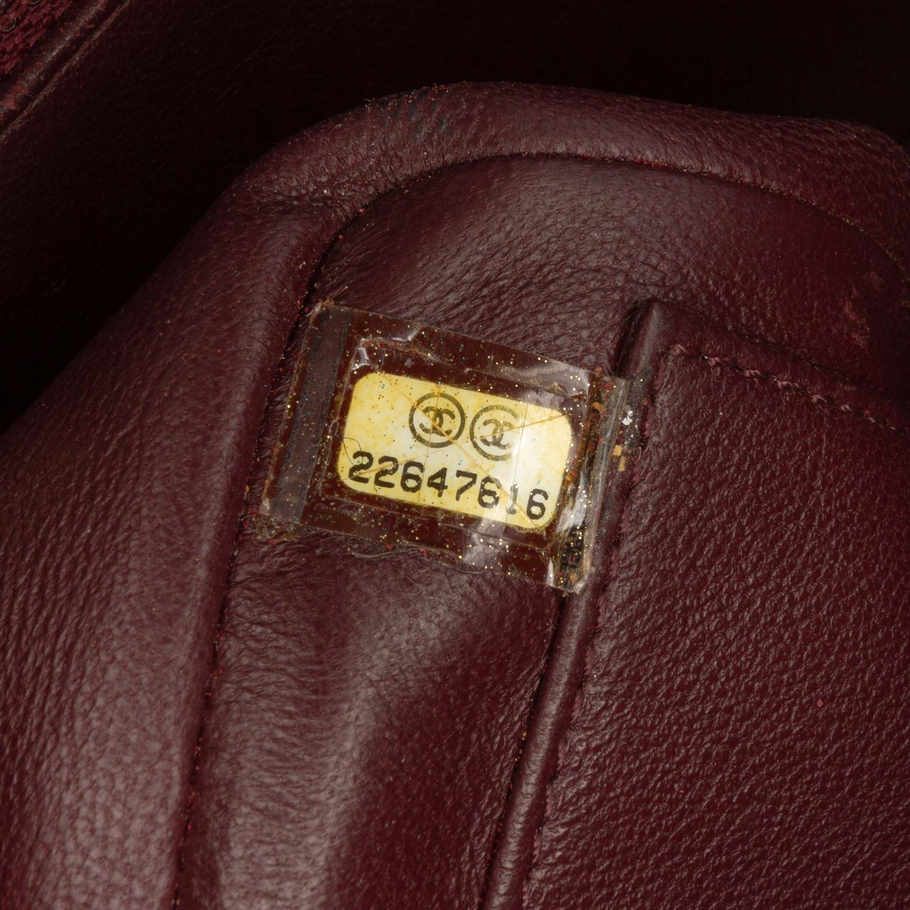 Chanel Medium Caviar CC Filigree Flap Zwart