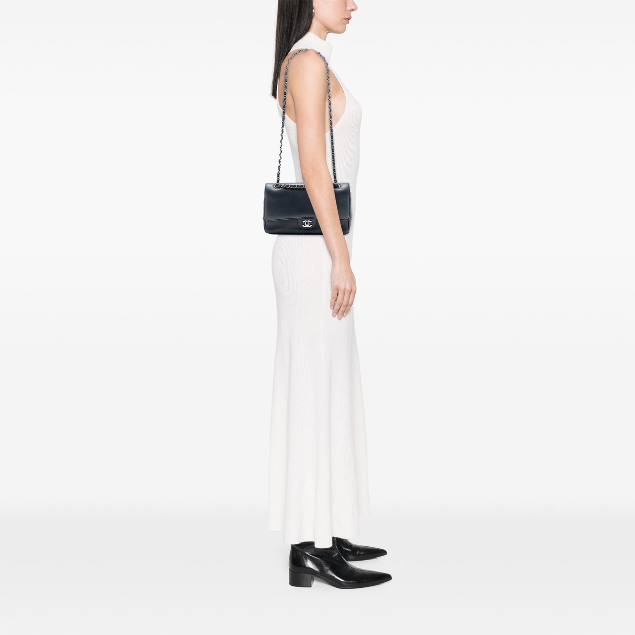 Chanel Medium Smooth Calfskin Pure Double Flap Zwart