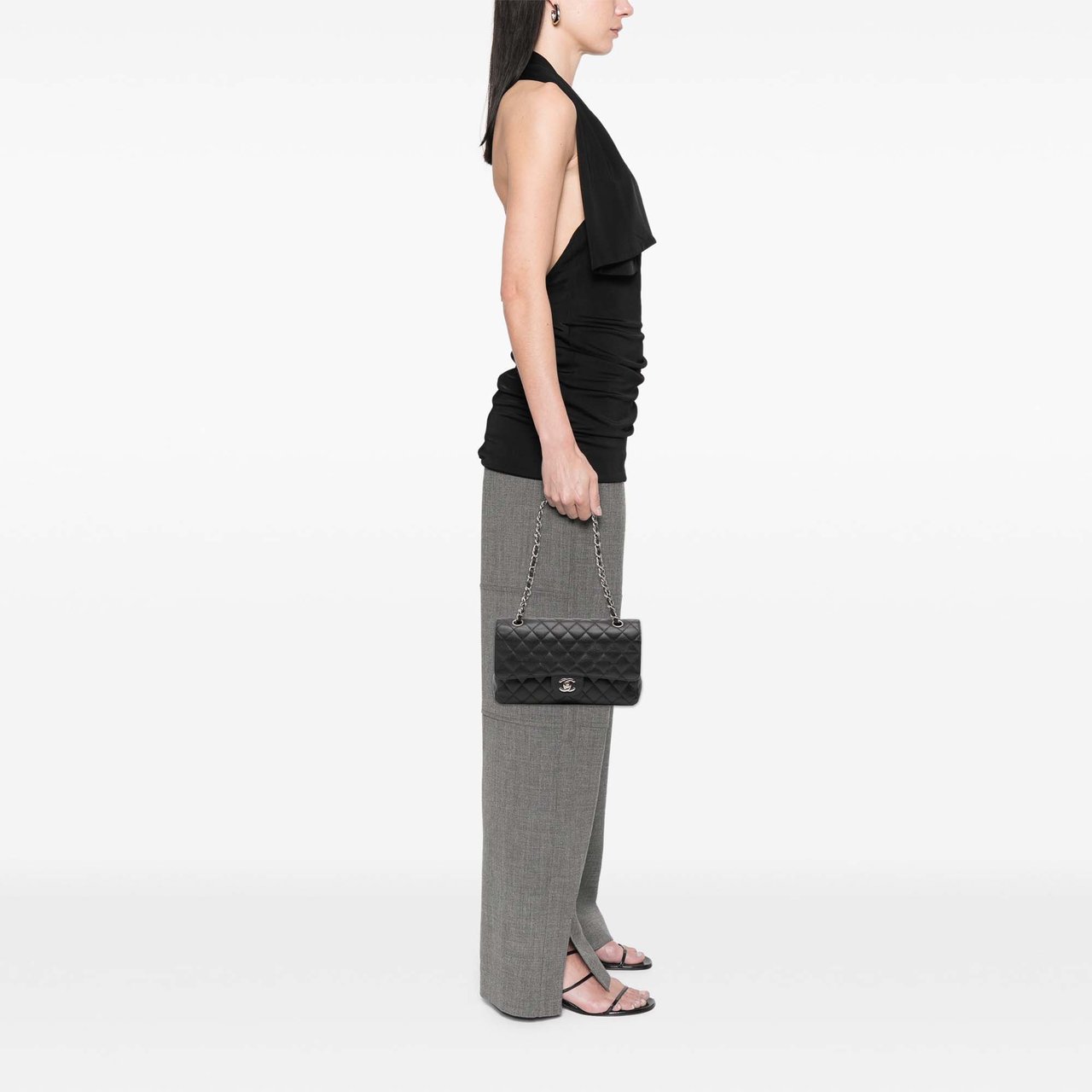 Chanel Medium Classic Caviar Double Flap Zwart