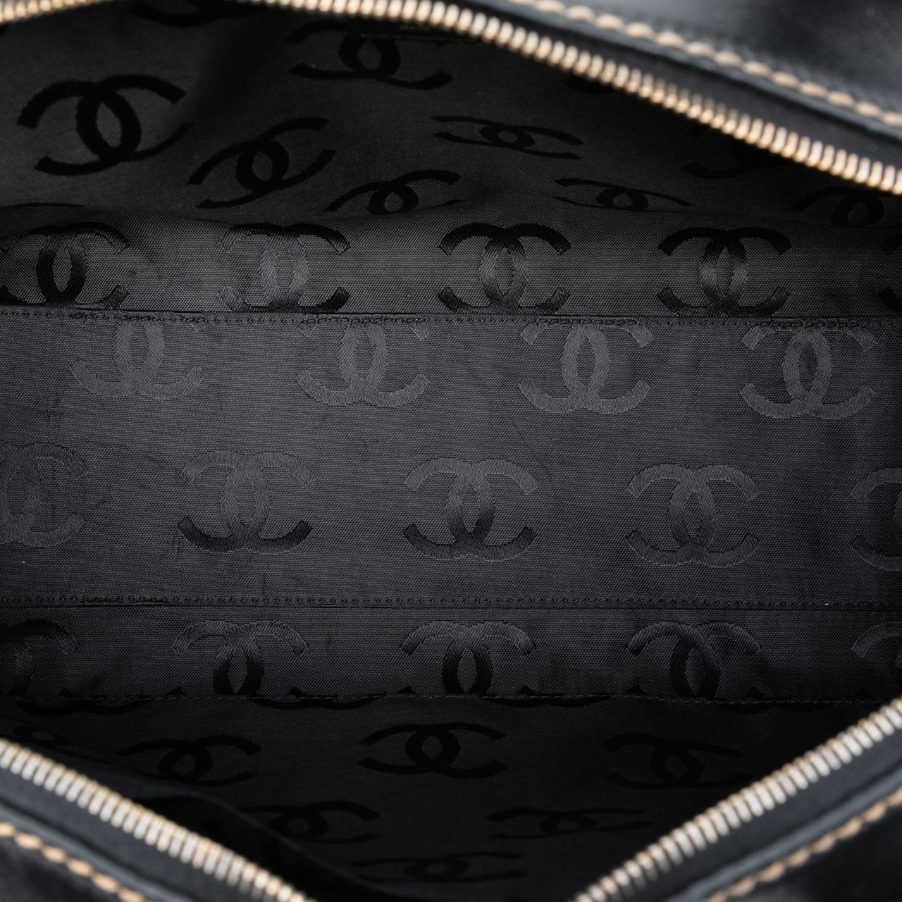 Chanel CC Lambskin Wild Stitch Handbag Zwart