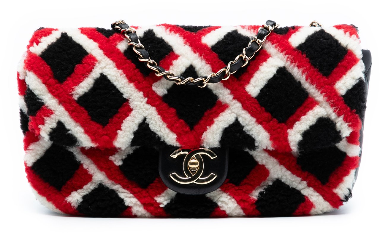 Chanel Medium CC Shearling and Lambskin Single Flap Zwart