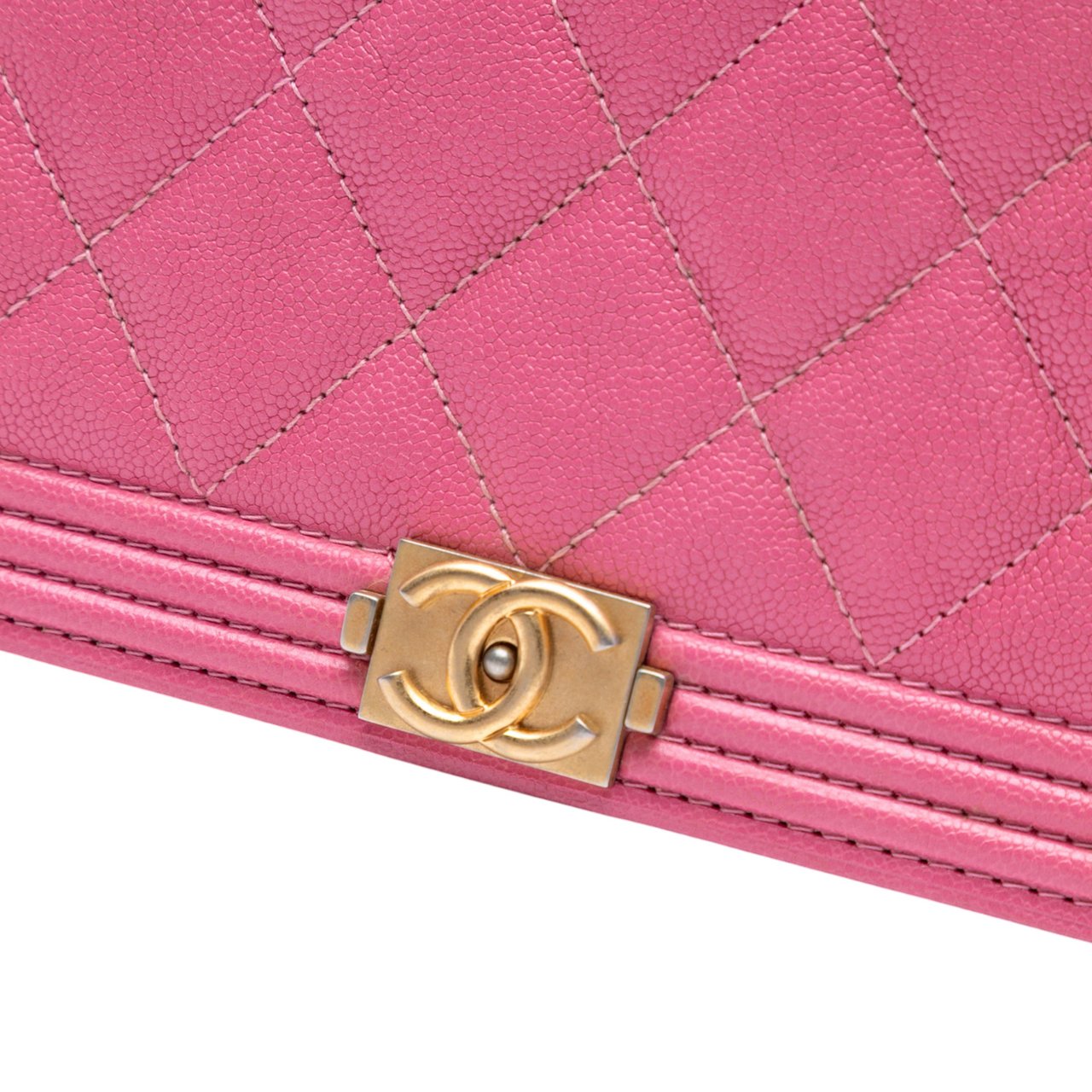 Chanel Small Quilted Caviar Boy Flap Roze