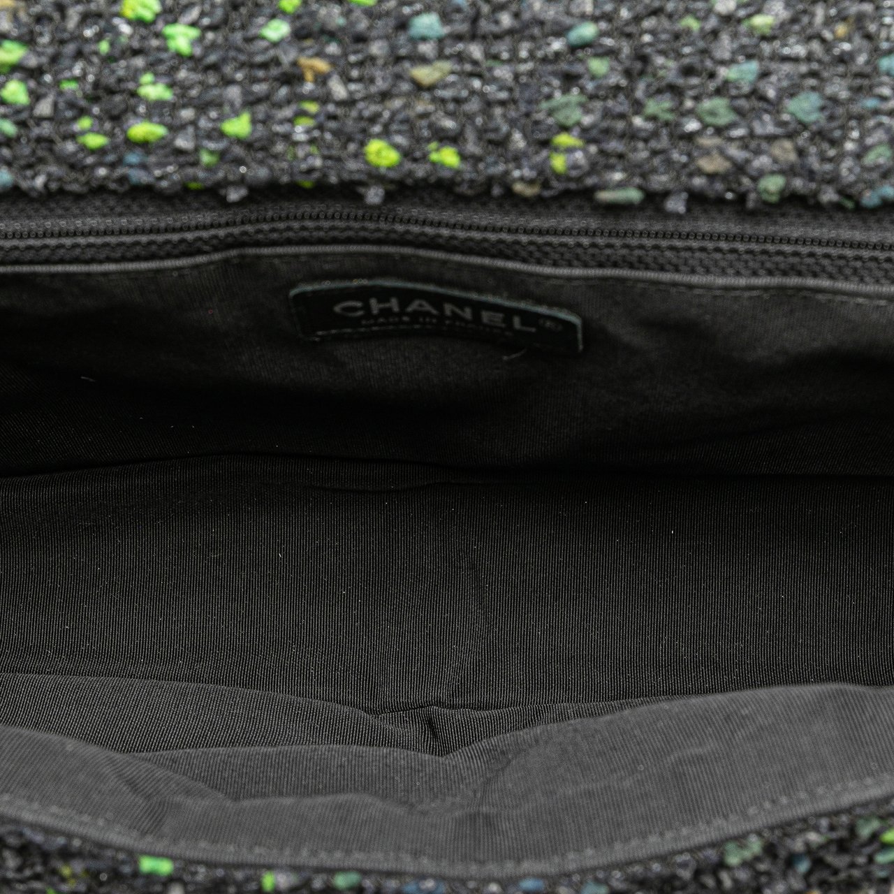 Chanel CC Tweed Flap Zwart