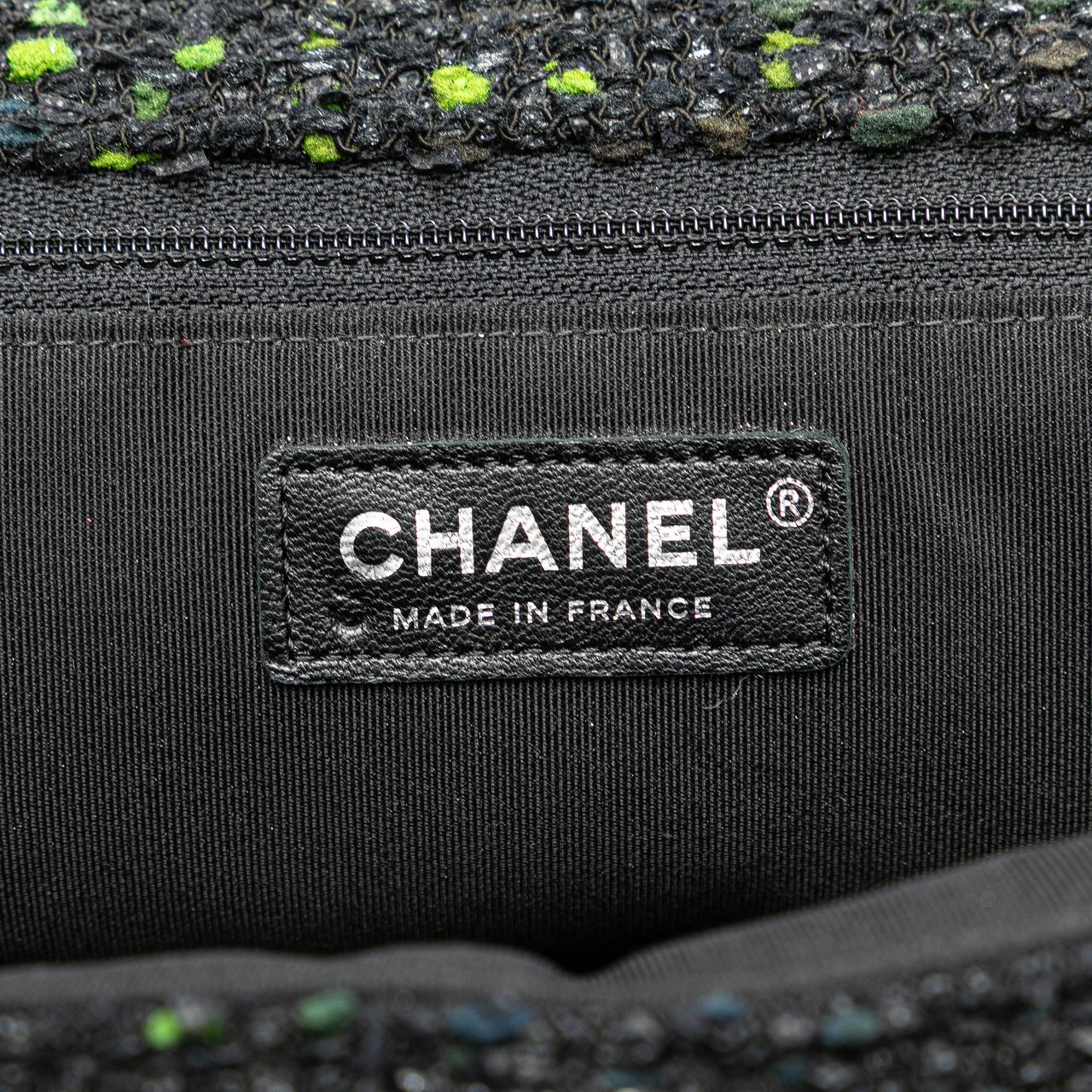 Chanel CC Tweed Flap Zwart